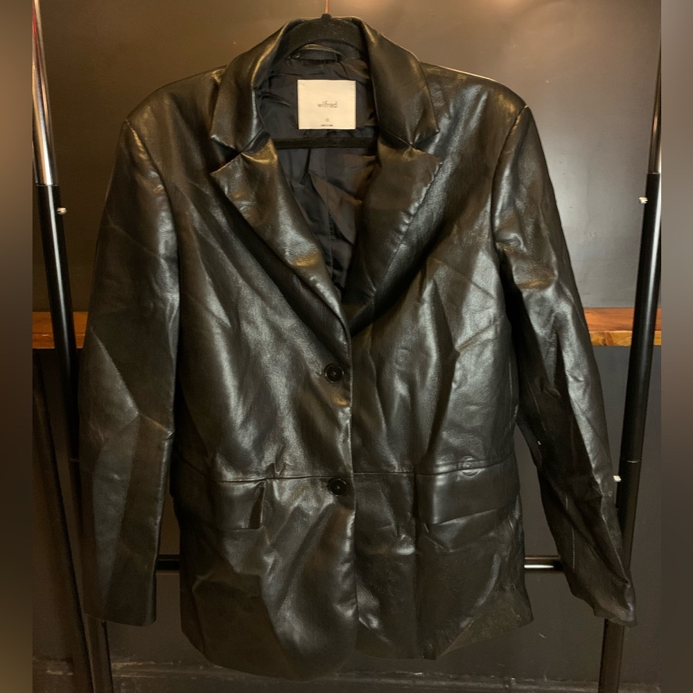 Aritzia Wilfred Memories blazer in black. XS